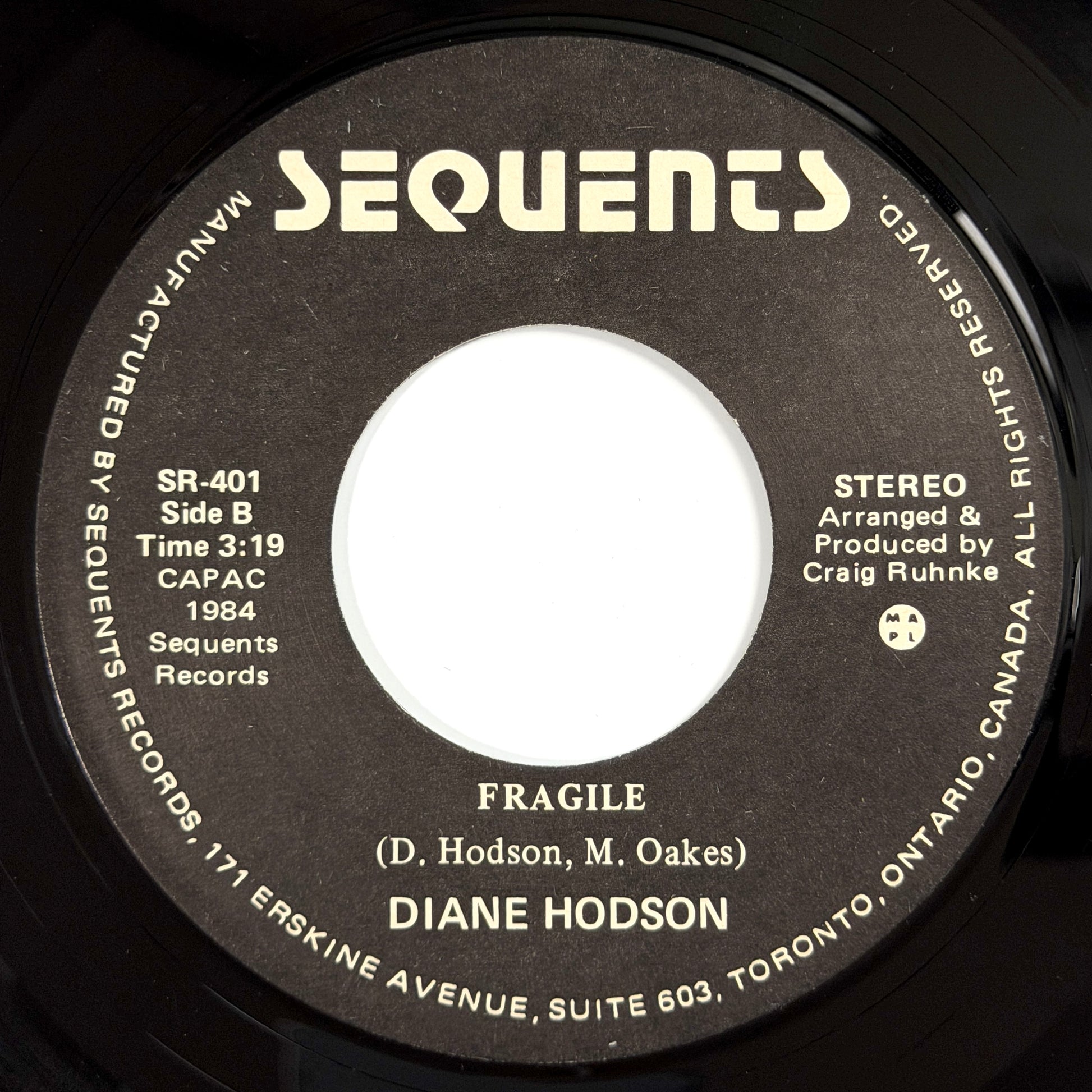 Diane Hodson - Lonely in Love / Fragile [1984 US Original Press - Sequents SR-401] (7inch)_2
